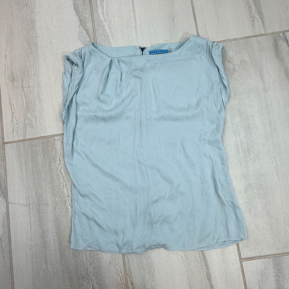 Alice + Olivia Light Blue Silk Blend Pleated Cap Sleeve Zip Back Blouse S